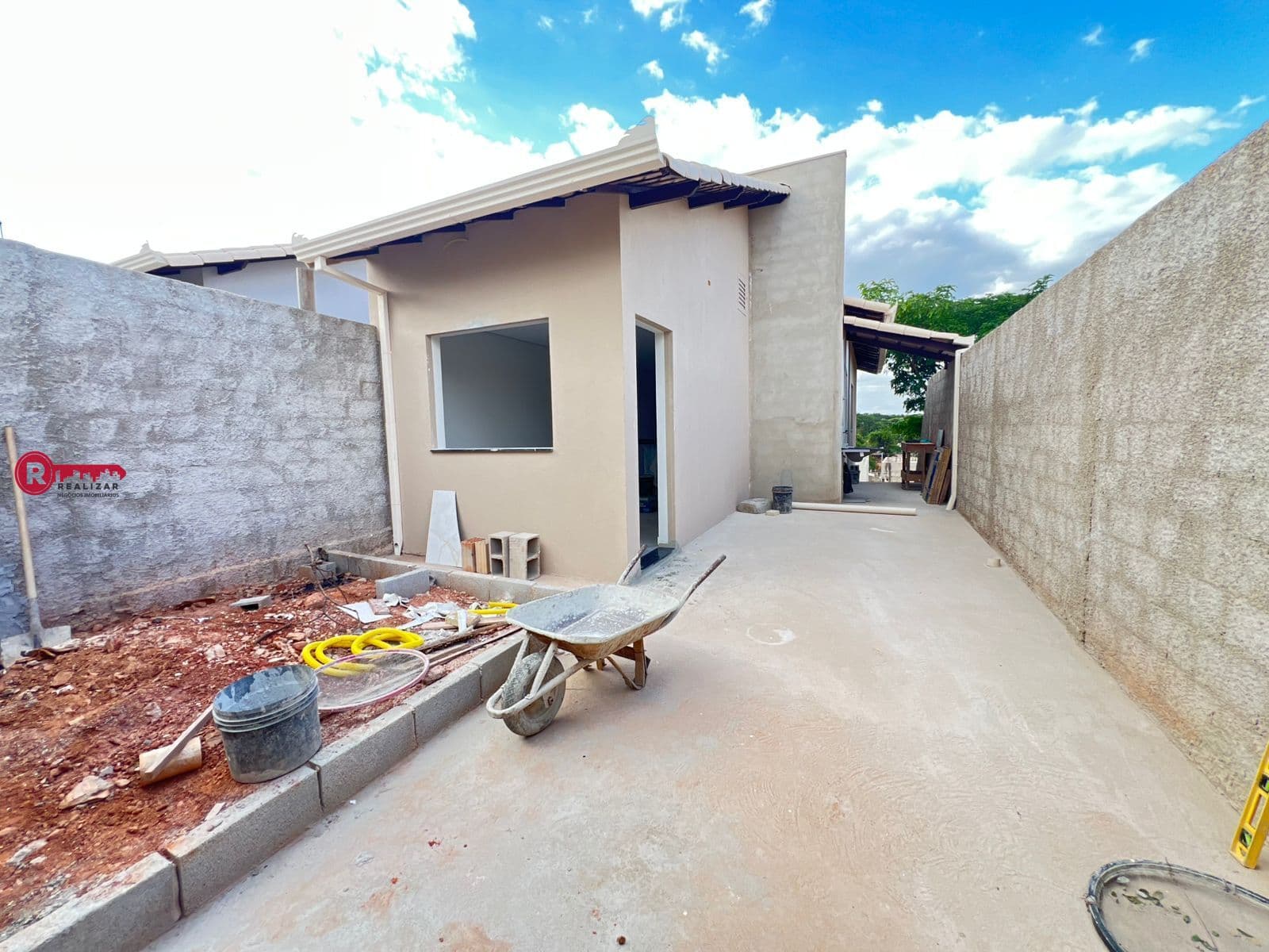 Casa 02 Quartos à Venda em São Joaquim de Bicas no bairro Pousada das Rosas