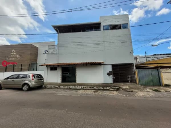 Prédio com Casa e Loja Térrea à Venda no Centro de Igarapé