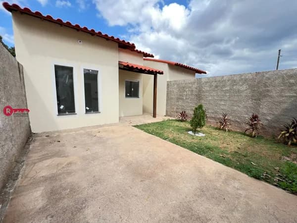 Casa 02 Quartos à Venda em São Joaquim de Bicas no bairro Tiradentes