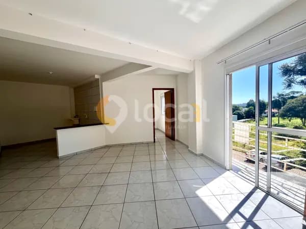 Apartamento com sacada!