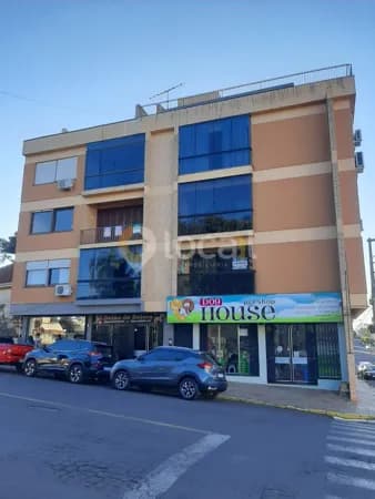 Apartamento amplo com sacada!