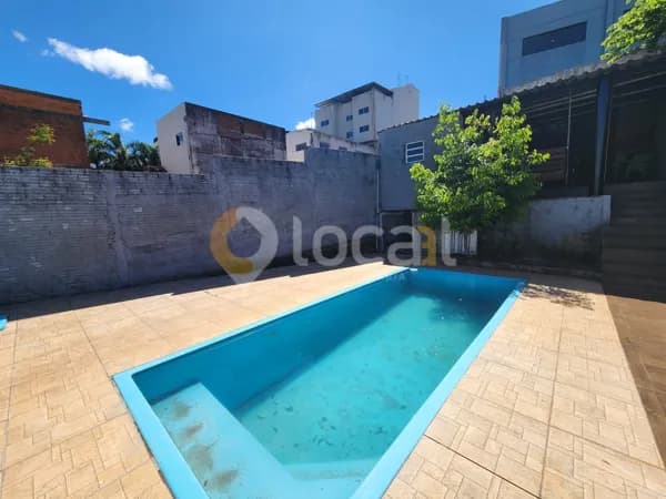 Casa Com Piscina