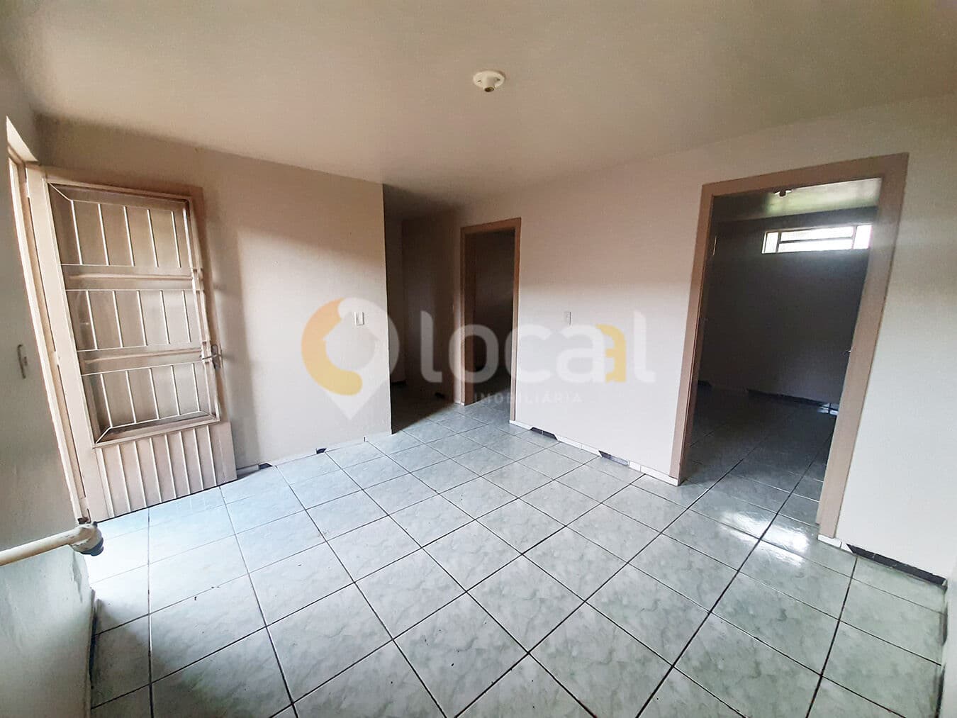 Apartamento Térreo - Incluso água e luz