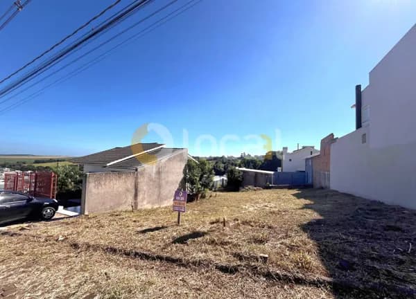 Terreno em bairro tranquilo