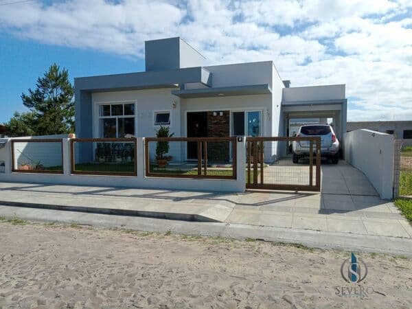 Casa na rua do salmão em Bellatorres