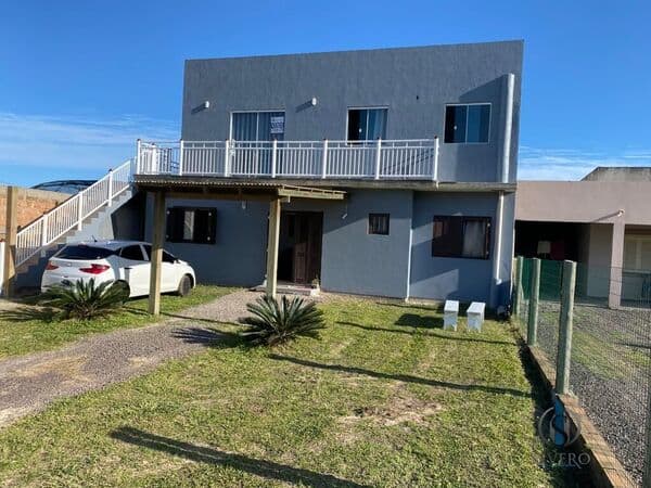 Bellatorres SC - Duas casas, frente norte