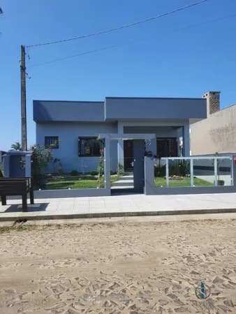 Casa Moderna e Semi-Mobiliada com 2 Suítes – Bellatorres, Passo de Torres