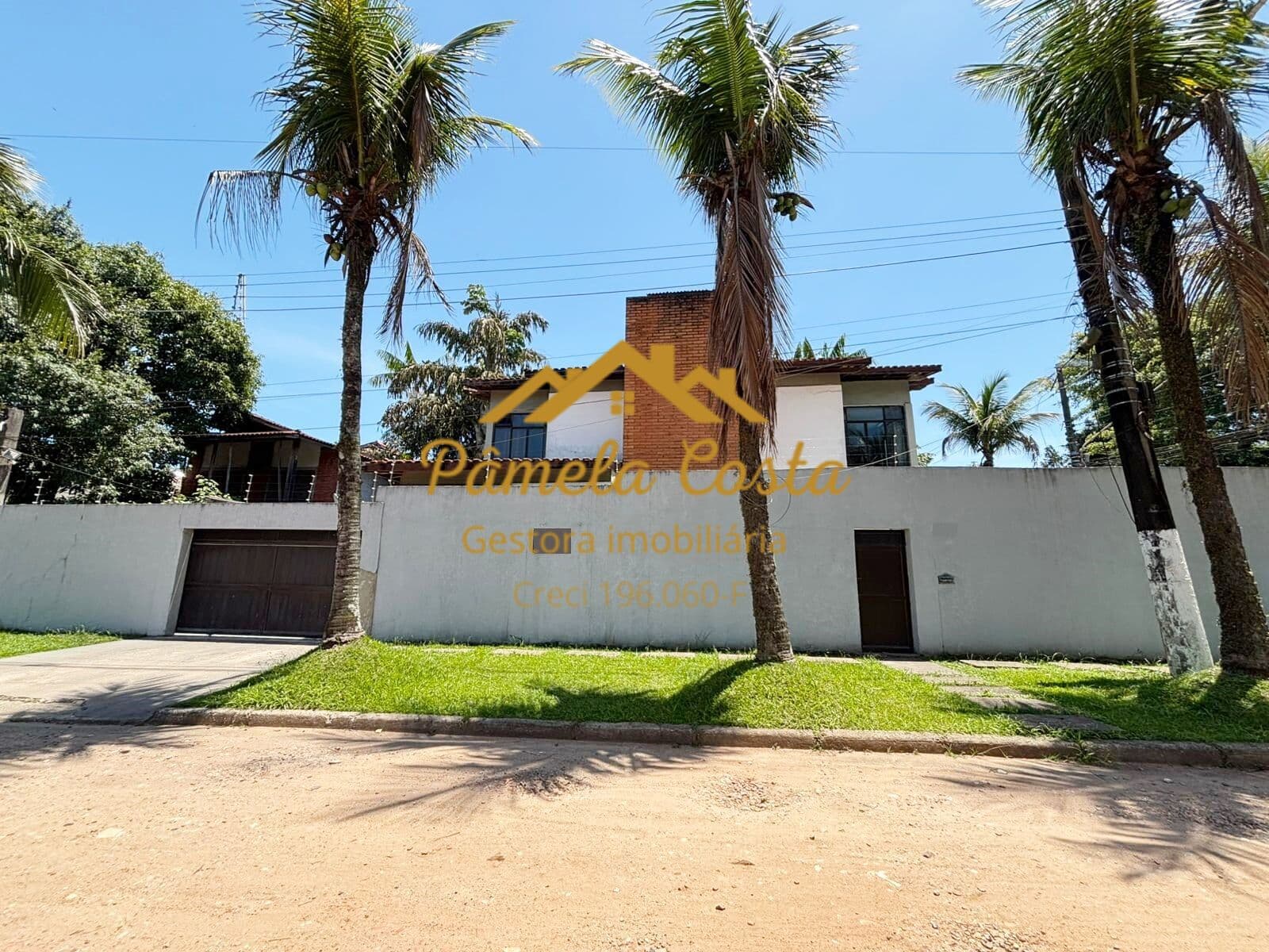 CASA ALTO PADRÃO - PRAIA DA ENSEADA Um investimento inteligente. Um refúgio exclusivo. Uma oportunidade rara.