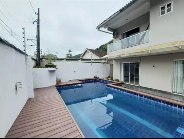 Casa em Guarujá - Guaiúba