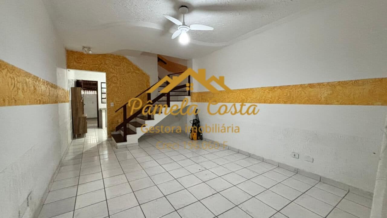 🏡 SOBRADO EXCLUSIVO NO JARDIM TRÊS MARIAS – GUARUJÁ Apenas 5 minutos da Praia da Enseada!