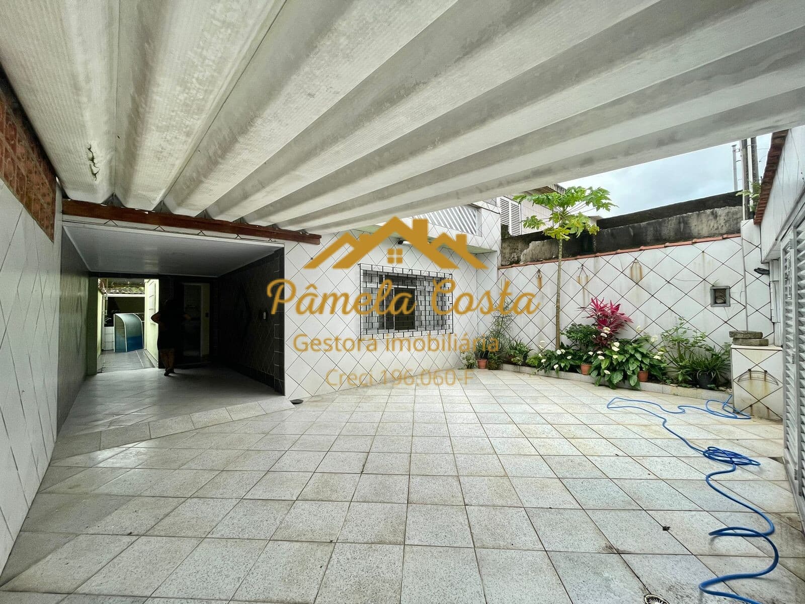 Casa em Guarujá - Jardim Santana (Vicente de Carvalho)