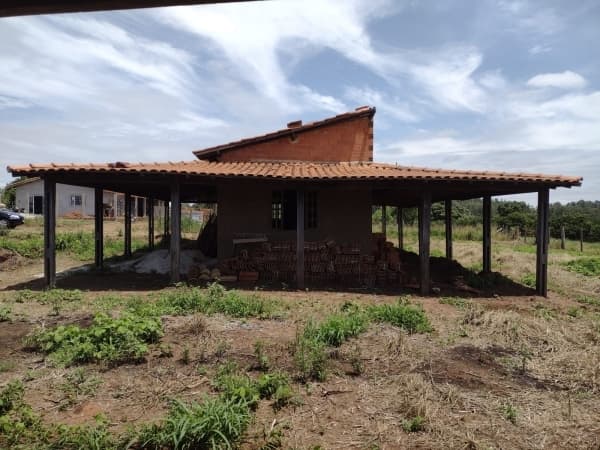 Chácara à venda no bairro Pederneiras - Mogi Mirim/SP