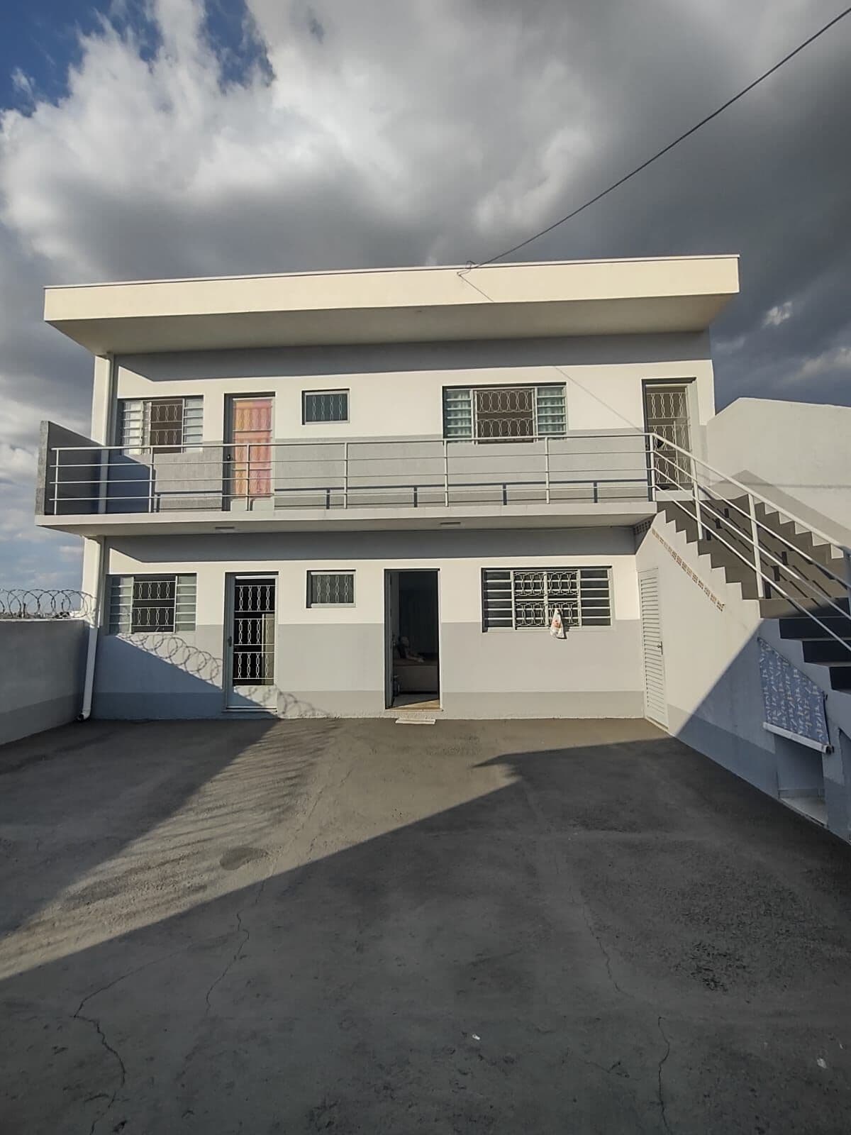 Casa à venda no bairro Jardim Bi-Centenário - Mogi Mirim/SP