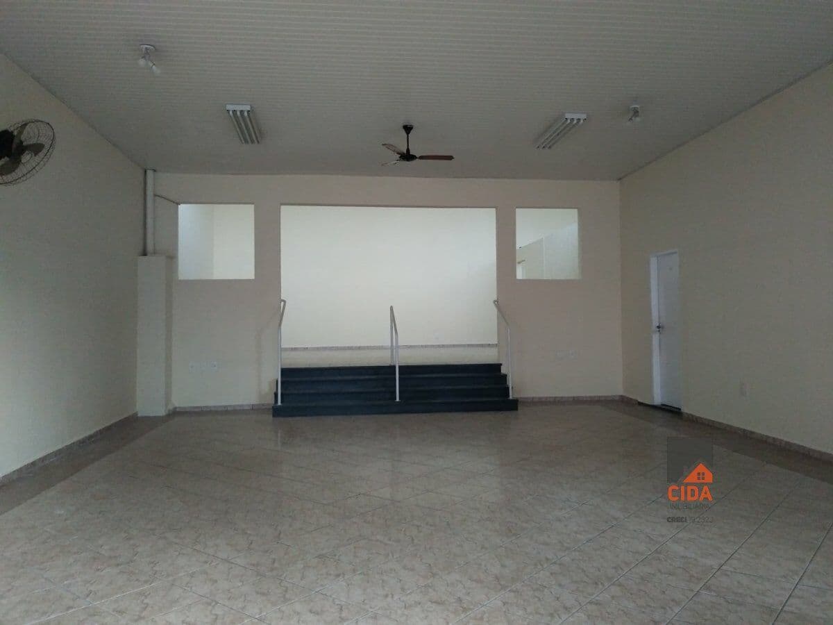 Salão comercial padrão para Aluguel no Centro Mogi Mirim-SP