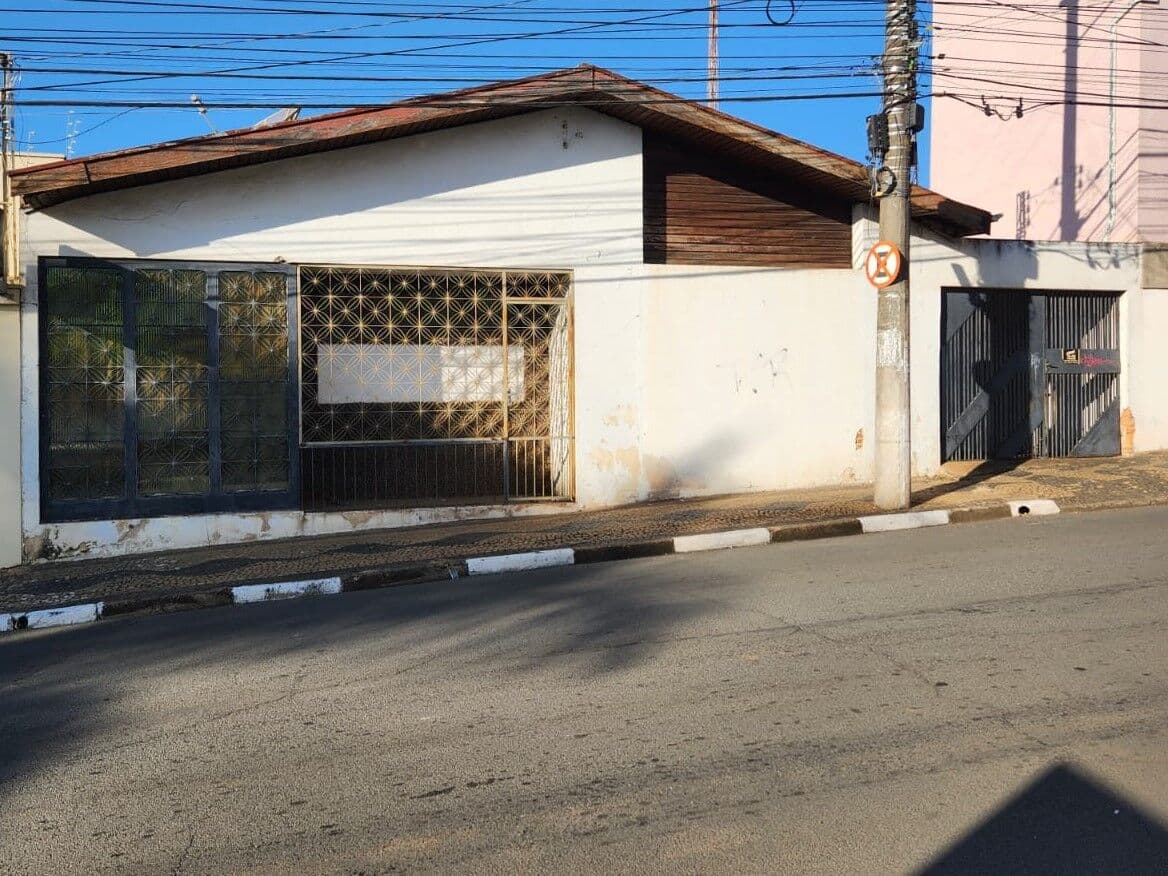 Casa à venda no bairro Centro - Mogi Mirim/SP