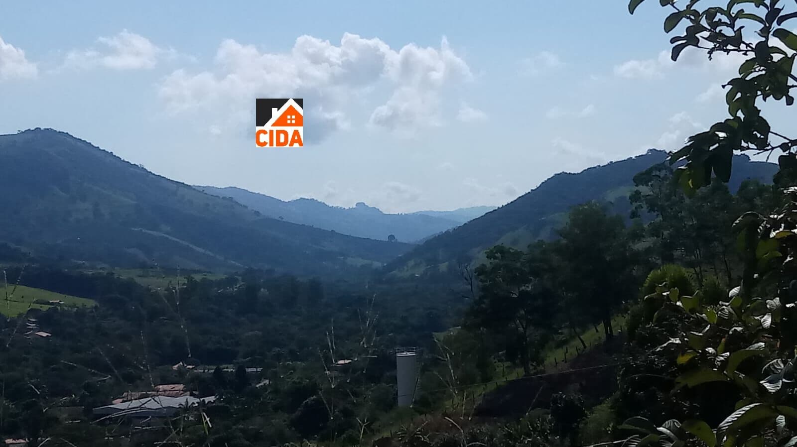 Chácara à venda no bairro Estancia Vieira - Jacutinga/MG