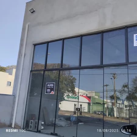 Prédio para alugar no bairro Jardim Bi-Centenário - Mogi Mirim/SP