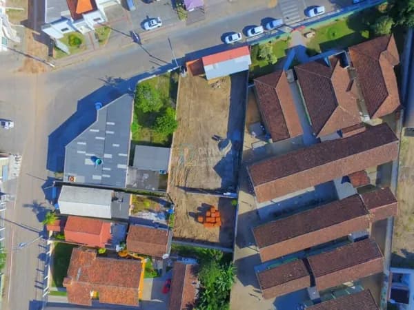 Lote/Terreno em Tijucas - Praça