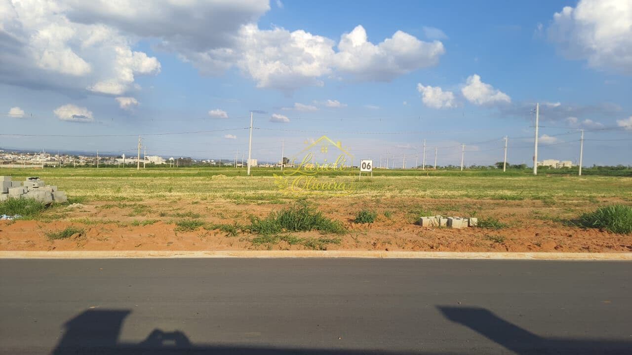 Lote/Terreno em Paulínia - Jardim Flamboyant