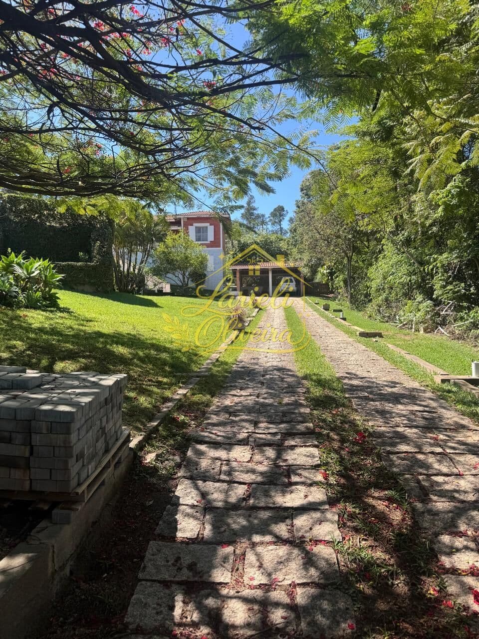 Linda Chácara à Venda no Parque Valinhos – Valinhos/SP