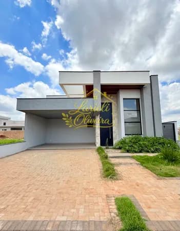 Casa à Venda no Condomínio Residencial Royal Garden - Paulínia