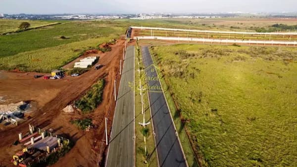 Loteamento fechado com lotes de 208m em Paulínia - Vendo parcelado