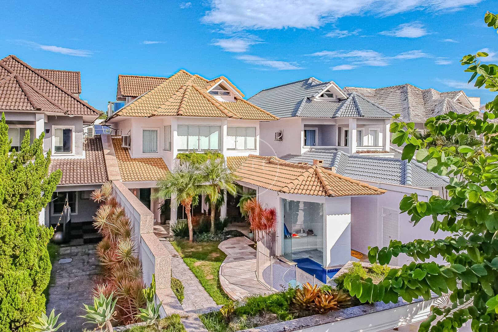 CASA DUPLEX com 4 DORMITÓRIOS e 366 m² no CONDOMÍNIO VIVENDAS DO SOL no RECREIO - RIO DE JANEIRO, RJ