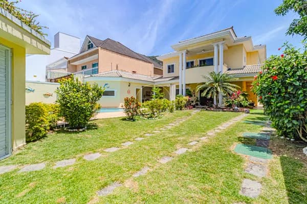 CASA com 5 DORMITÓRIOS no CONDOMÍNIO DAS PALMEIRAS em VARGEM PEQUENA - RIO DE JANEIRO, RJ
