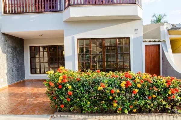 CASA com 3 DORMITÓRIOS em CAMPO GRANDE - RIO DE JANEIRO, RJ