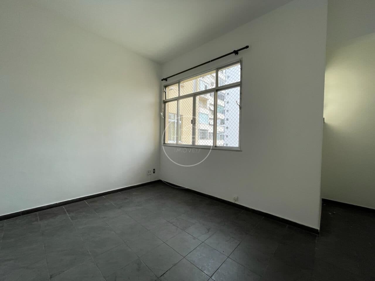 APARTAMENTO de 3 DORMTÓRIOS em BOTAFOGO - R$ 630.000 - Próximo ao metrô - Rio de Janeiro, RJ