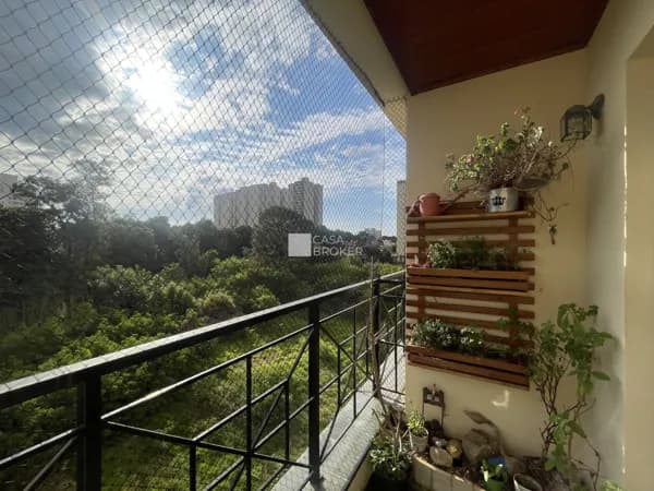 Lindo Apartamento de 3 dorms sendo 1 Suíte com varanda no Mansões