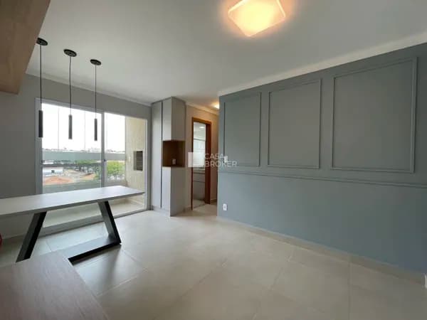 Apartamento com acabamento moderno, 2 dormitórios sendo 1 suíte com varanda gourmet no Jardim Nova Europa