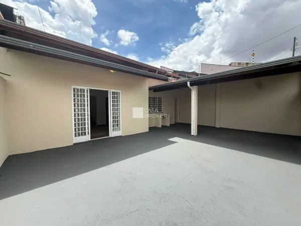 Casa térrea com área gourmet e edícula no Parque São Martinho – 154 m² construídos