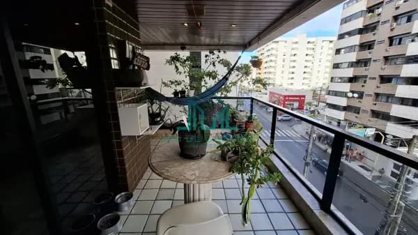Apartamento com 4 Quartos com 226m² com ótima Varanda na Ponta Verde - Maceió Alagoas