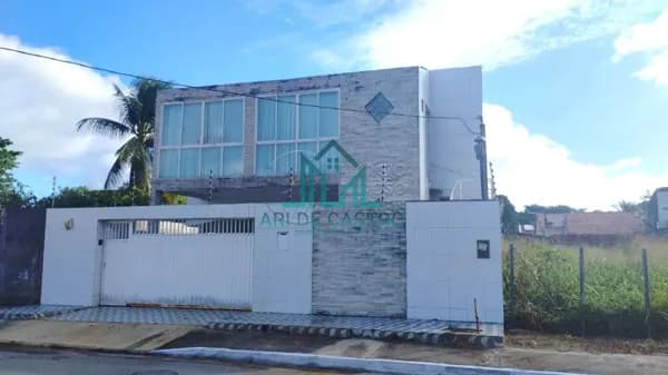 Casa com 4 Quartos com 174m² na Praia de Ipioca em Maceió - Alagoas