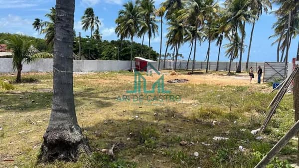 Terreno à Beira-mar à venda na Praia de Paripueira com 1.343m² - Alagoas