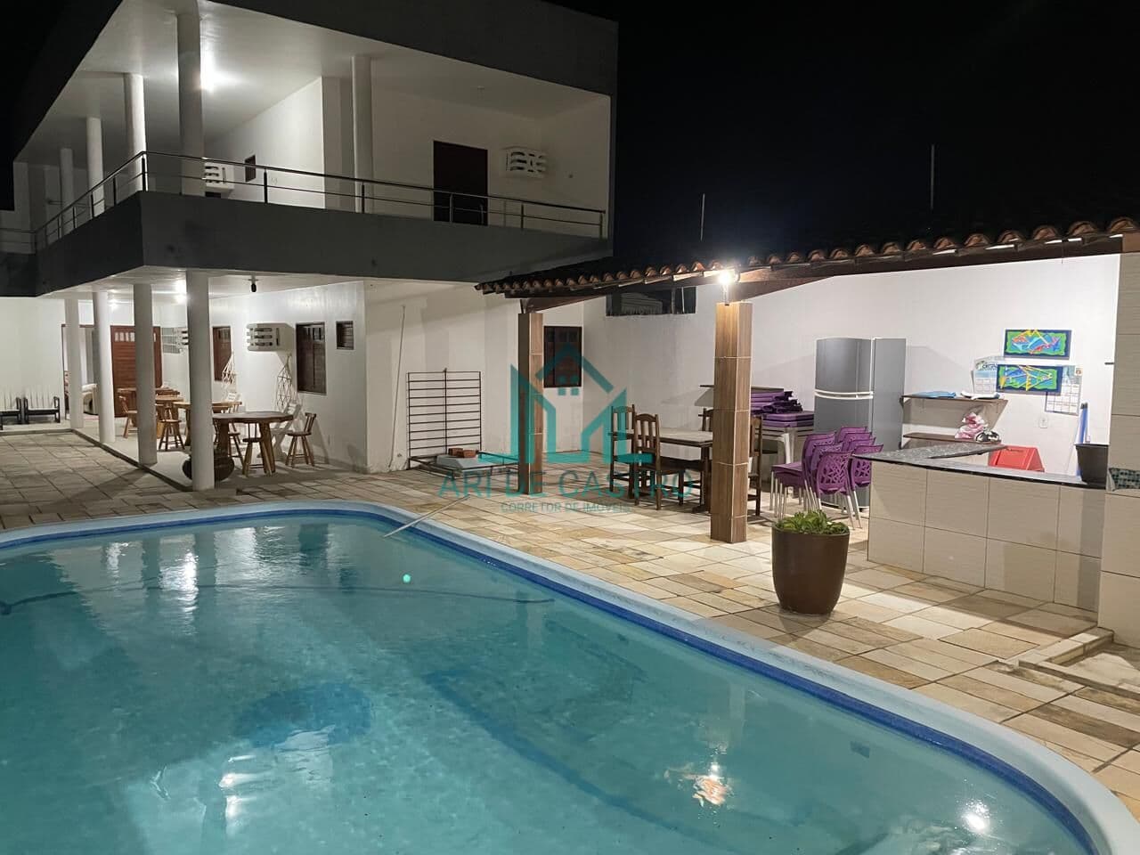 Casa Duplex com 250m² com 4 Suítes, Piscina no Barramar na Barra de São Miguel - Alagoas