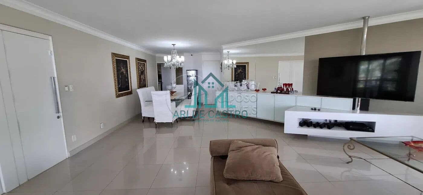Apartamento com 270m² com 4 Suítes a Beira-Mar da Praia de Ponta Verde - Maceió Alagoas