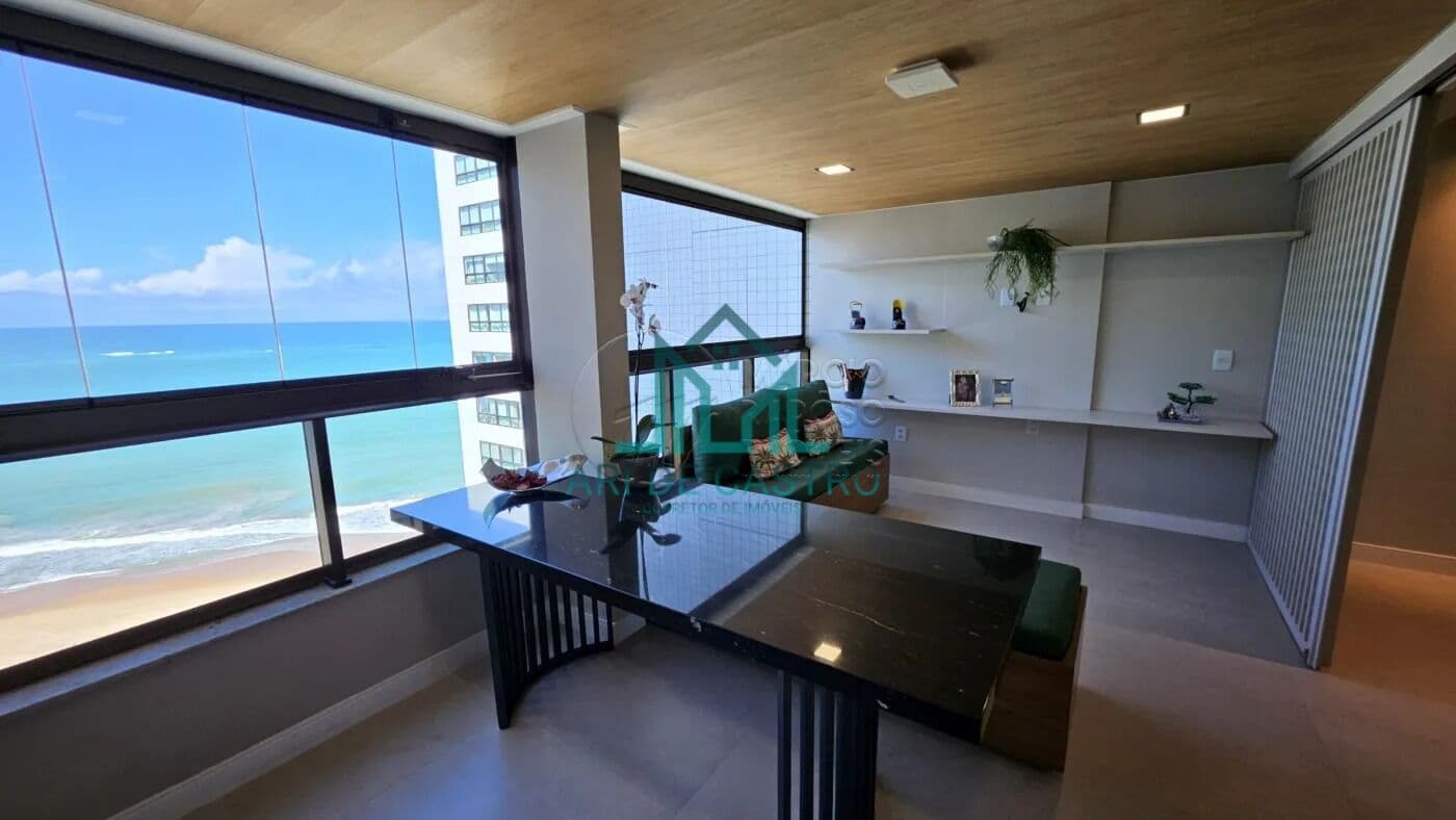 Apartamento com 216m² à Beira-Mar, Andar Alto, 3 Suítes, todo Mobiliado, 4 Vagas na Praia de Jacarecica - Maceió Alagoas