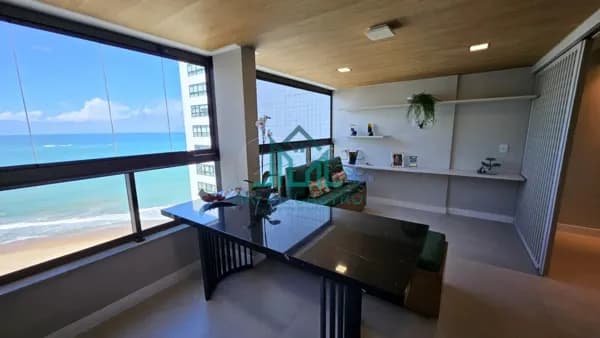 Apartamento com 216m² à Beira-Mar, Andar Alto, 3 Suítes, todo Mobiliado, 4 Vagas na Praia de Jacarecica - Maceió Alagoas