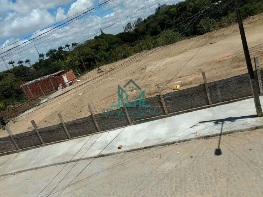 Terreno amplo e seguro no Barro Duro - Maceió/AL: 1.440 m² murados na parte alta da cidade próximo ao Murilopes