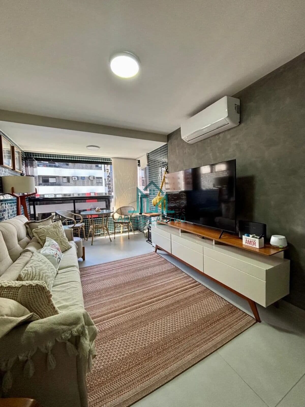 Apartamento com 3 Quartos,121m², 2 Vagas, Dependência e Varanda à venda a 300 metros da Praia de Ponta Verde - Maceió Alagoas