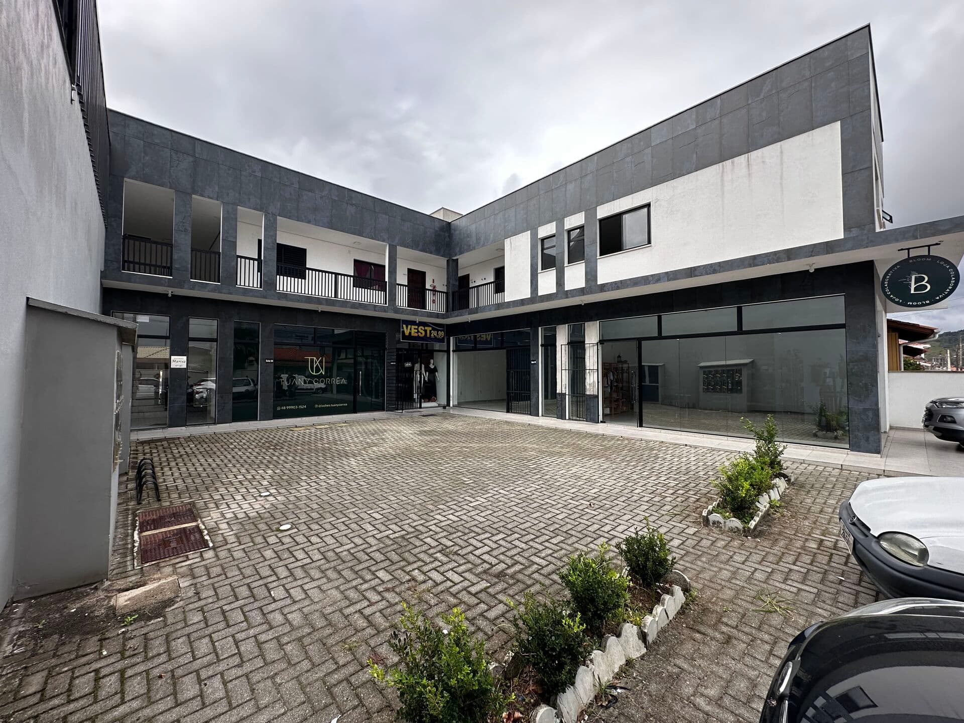 Sala/Conjunto em Capivari de Baixo - Centro
