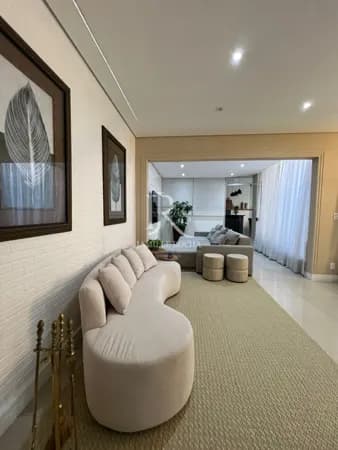 Venda - Linda Casa a para locação no Tamboré 4 — Alto padrão, conforto e estrutura completa!
