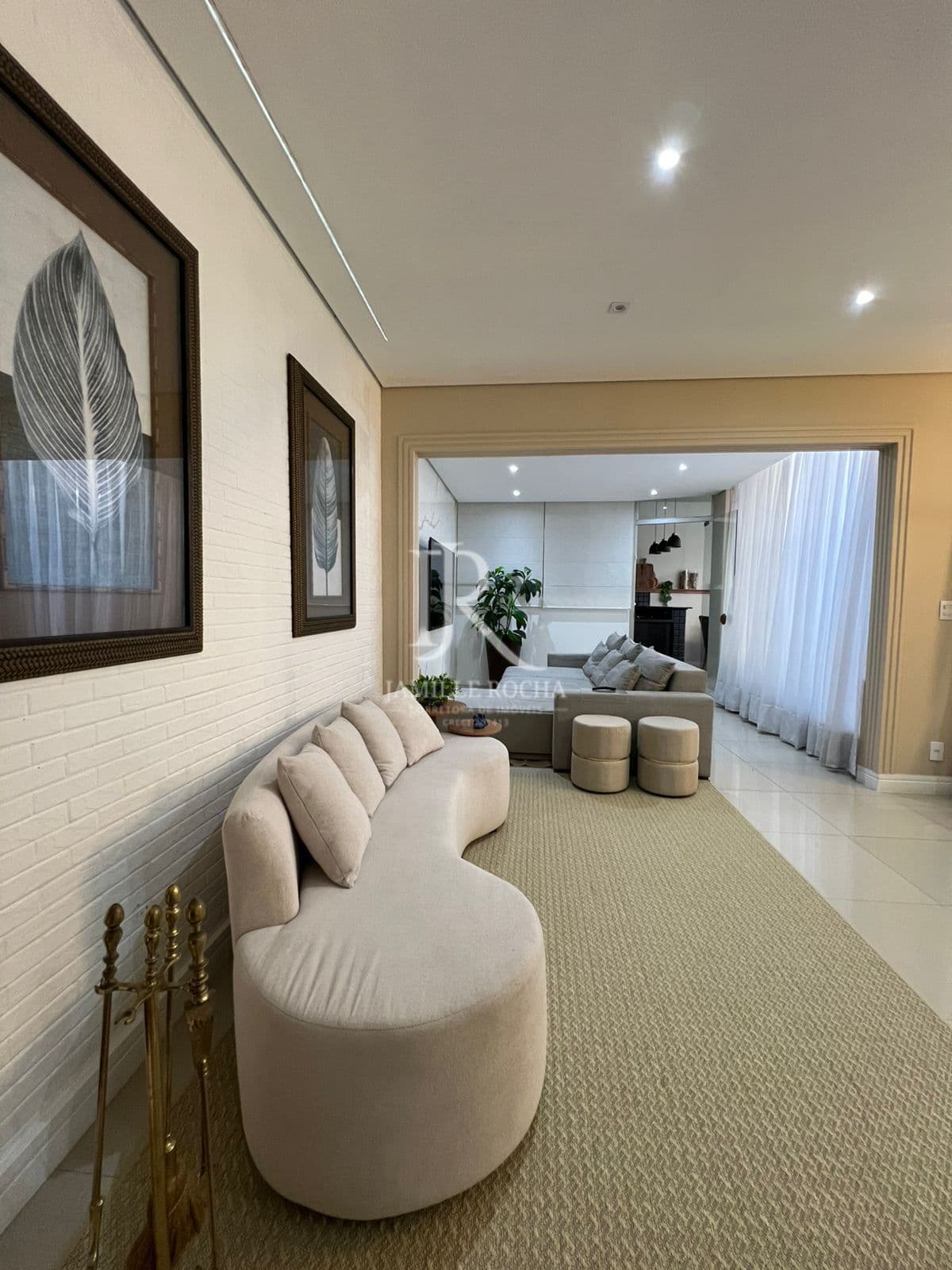 Venda - Linda Casa a para locação no Tamboré 4 — Alto padrão, conforto e estrutura completa!
