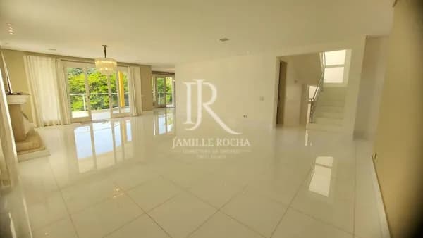 Casa Alto Padrão no Gênesis ll com vista para a mata, perto da natureza