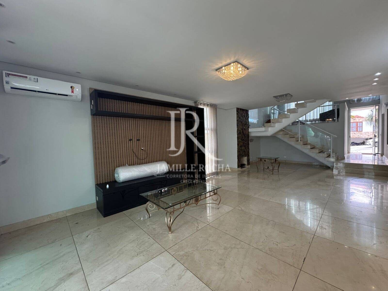 Casa com 4 suítes para alugar - Alphaville 11 - Santana de Parnaíba/SP