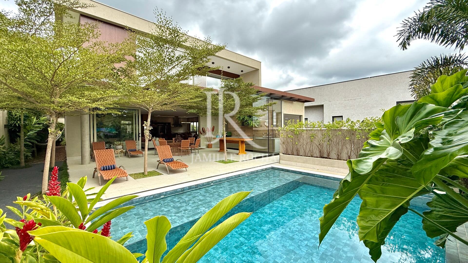 Casa Alto Padrão no Gênesis II - Maravilhosa esquina, totalmente mobiliada!