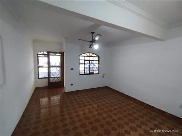 Casa em Av. Raposo Tavares, Piracicaba/SP