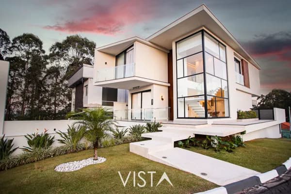 Casa a venda em Arujá
